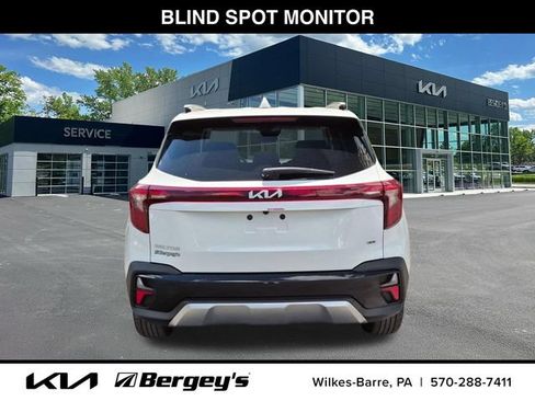 Certified 2025 Kia Seltos EX AWD/4WD image 11