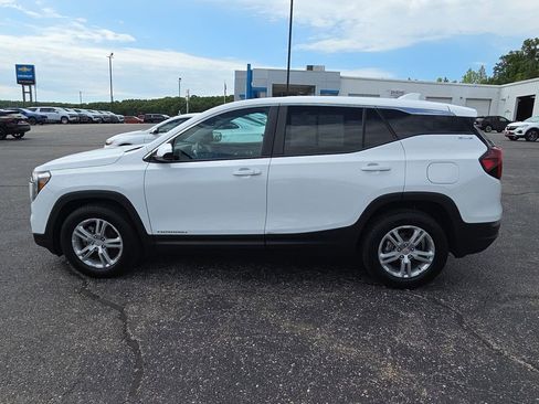 Used 2023 GMC Terrain SLE FWD image 5