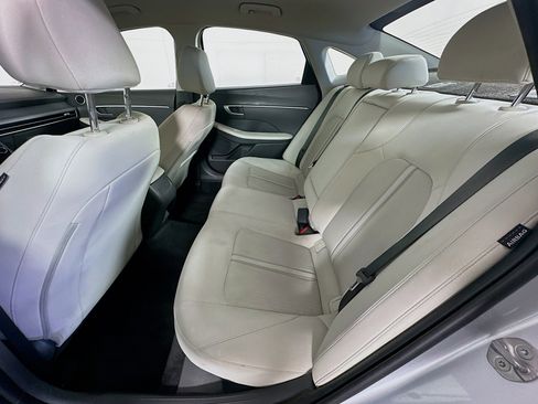 Used 2025 Hyundai Sonata SEL FWD image 26