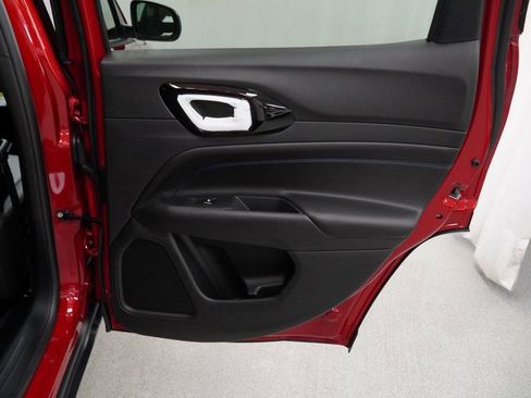 New 2026 Jeep Compass Latitude image 31