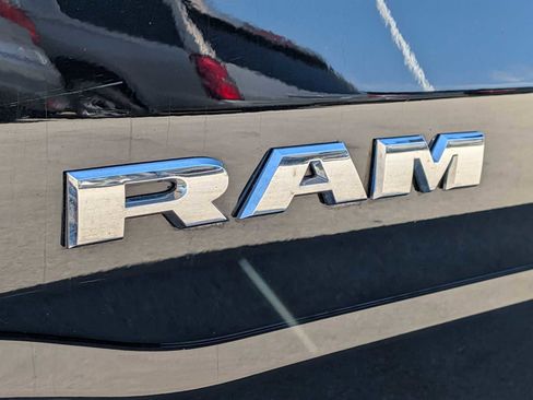 Used 2022 RAM 1500 Laramie AWD/4WD image 10