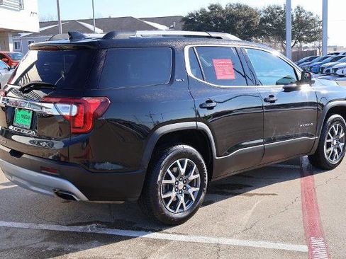 Used 2023 GMC Acadia SLT image 6