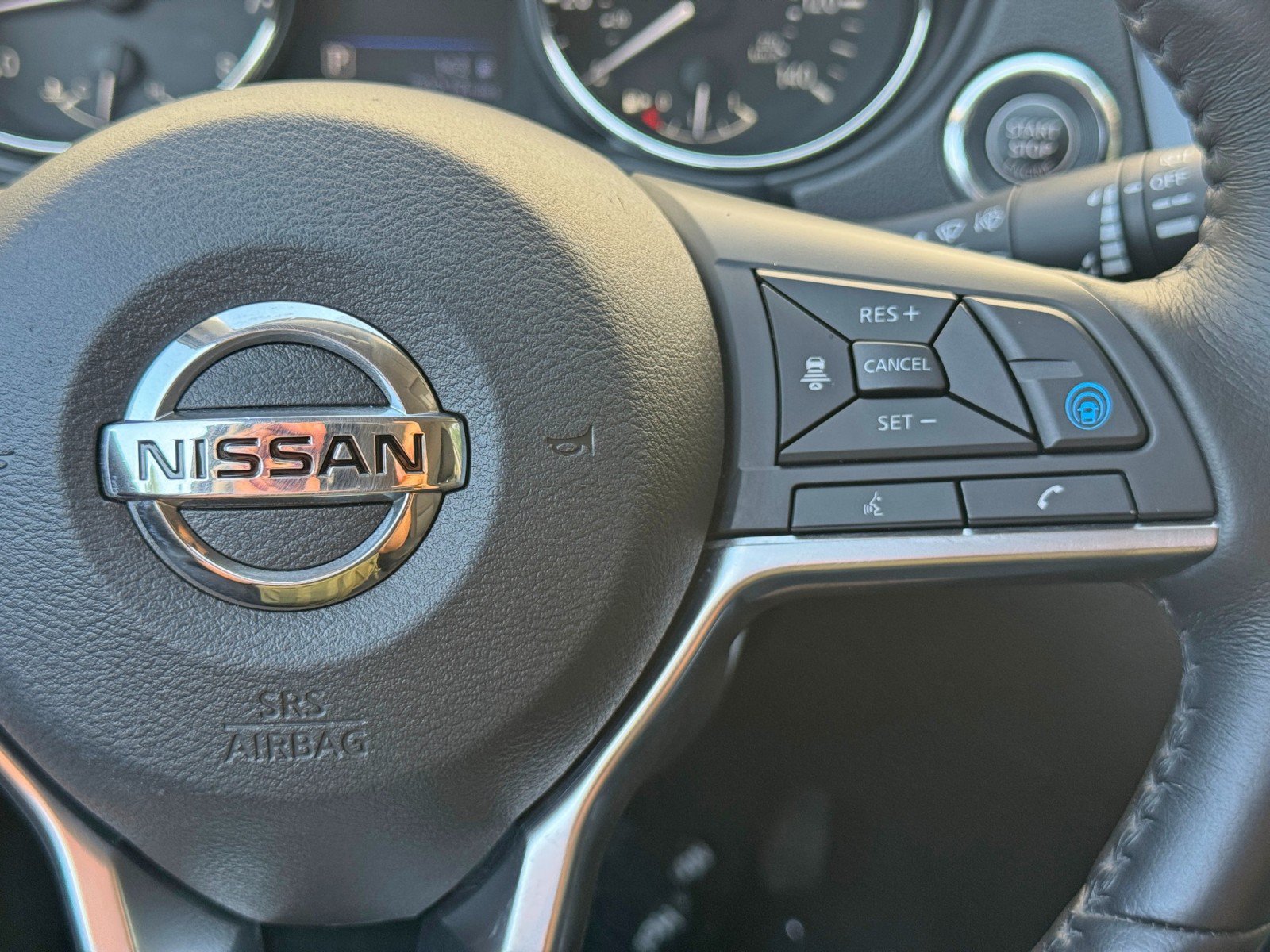 Used 2019 Nissan Rogue SV w/ Premium Package AWD/4WD image 21