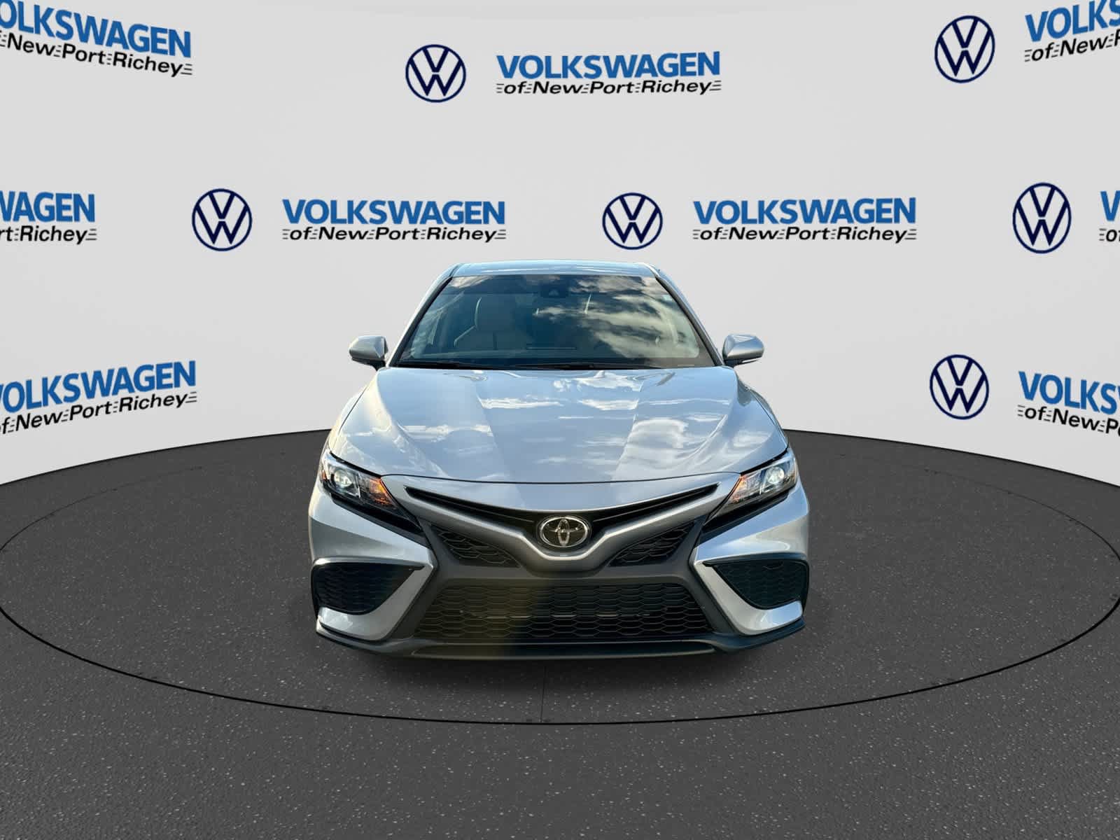 Used 2023 Toyota Camry SE FWD image 17