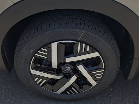 New 2026 Nissan Kicks SV FWD image 7
