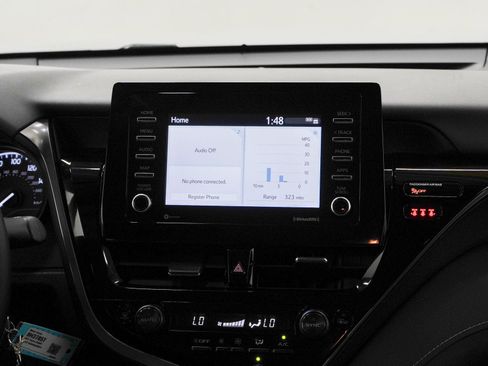 Used 2022 Toyota Camry SE FWD image 15