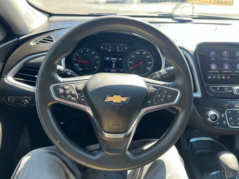 Used 2023 Chevrolet Malibu LT FWD image 14