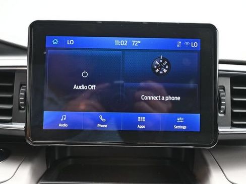 Certified 2024 Ford Explorer XLT w/ Equipment Group 202A AWD/4WD image 13