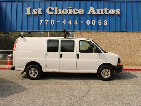 Used 2016 Chevrolet Express 2500 RWD image 15