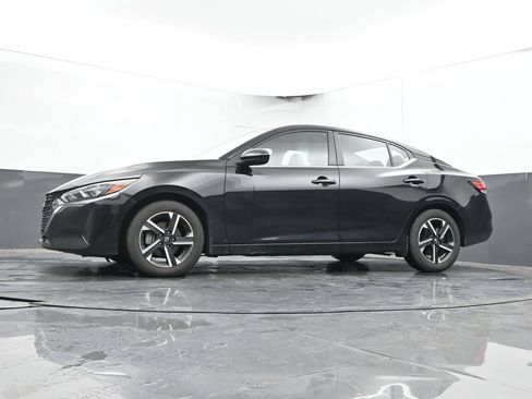 Used 2024 Nissan Sentra SV FWD image 36