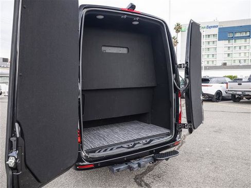 Used 2023 Mercedes-Benz Sprinter 3500 image 38