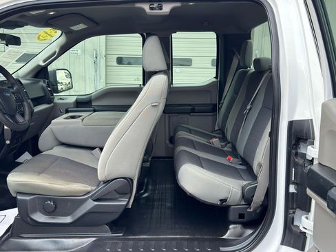 Used 2020 Ford F150 XL w/ Equipment Group 101A Mid AWD/4WD image 11