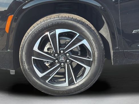 Used 2025 Buick Enclave Sport Touring w/ Power Package image 9