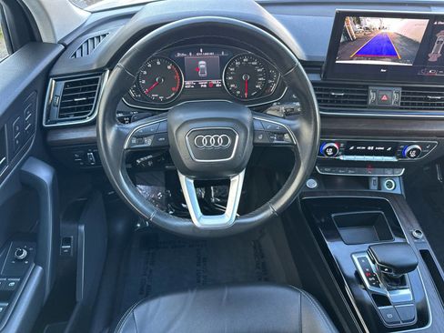 Used 2023 Audi Q5 2.0T Premium w/ Convenience Package image 16