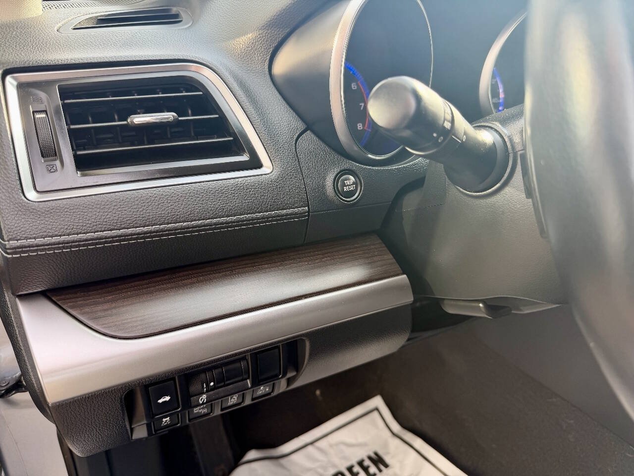 Used 2018 Subaru Legacy 2.5i Limited AWD/4WD image 32