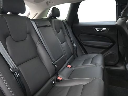 Used 2025 Volvo XC60 B5 Ultra w/ Protection Package Premier AWD/4WD image 35