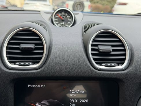 Used 2025 Porsche 718 Cayman w/ Sport Chrono Package image 37
