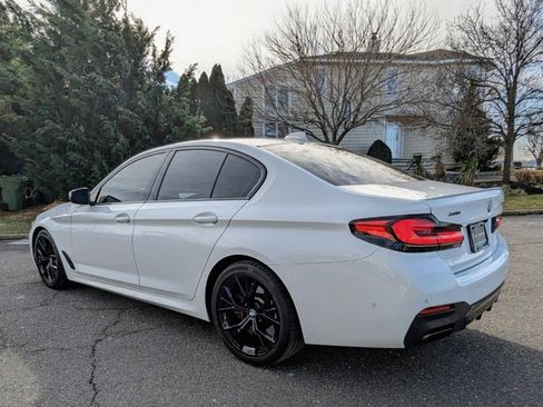 Used 2022 BMW M550i xDrive w/ Executive Package image 5