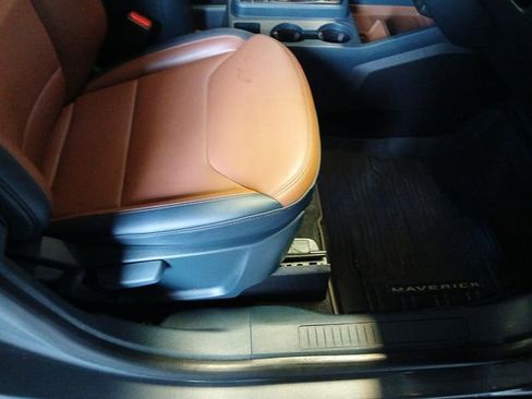 Certified 2024 Ford Maverick Lariat w/ 4K Tow Package image 48