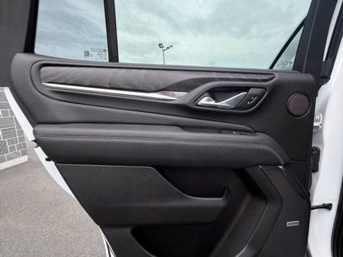 Used 2023 GMC Yukon Denali w/ LPO, Floor Liner Package AWD/4WD image 25