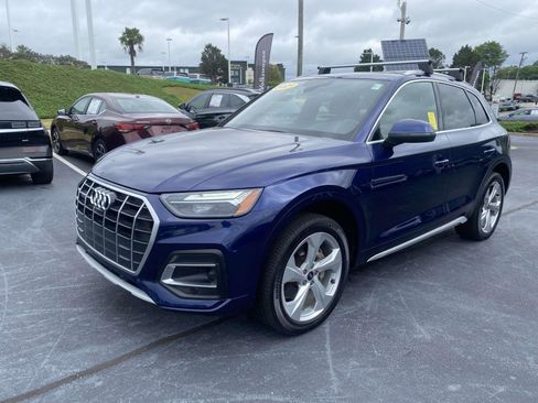 Used 2021 Audi Q5 2.0T Premium Plus w/ Premium Plus Package AWD/4WD image 3