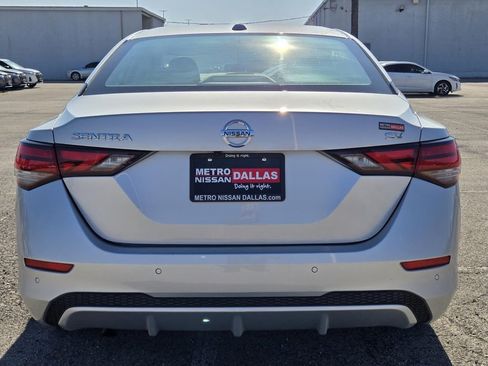 Certified 2022 Nissan Sentra SV image 5