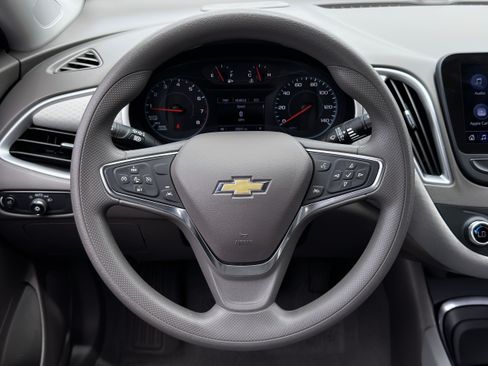 Used 2025 Chevrolet Malibu LT FWD image 18