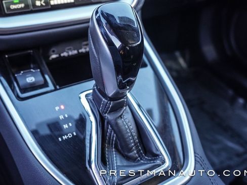 Used 2025 Subaru Outback Premium image 40