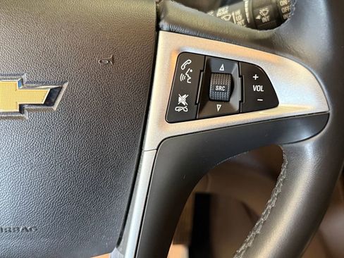 Used 2015 Chevrolet Equinox LTZ image 11