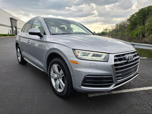 Used 2018 Audi Q5 2.0T Premium Plus w/ Premium Plus Package AWD/4WD image 19