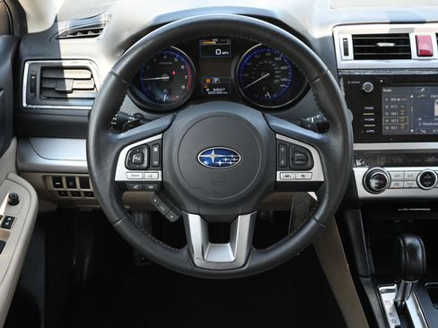 Used 2017 Subaru Legacy 2.5i Premium AWD/4WD image 10