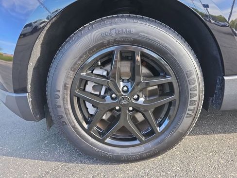 Certified 2024 Ford Edge SEL AWD/4WD image 9