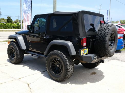 Used 2015 Jeep Wrangler Sport AWD/4WD image 7
