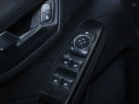 Used 2025 Ford Escape ST-Line FWD image 16