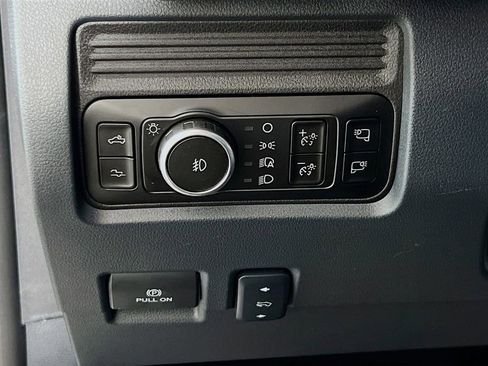 New 2026 Ford F250 Platinum w/ Tremor Off-Road Package image 19