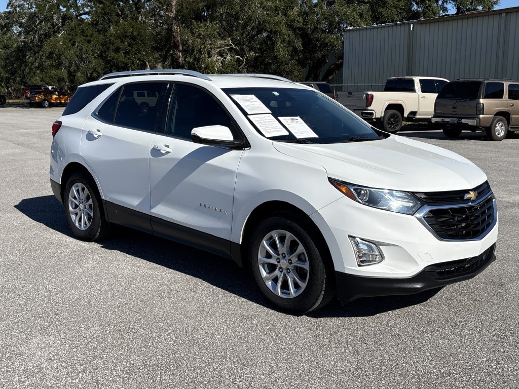 Used 2018 Chevrolet Equinox LT FWD image 2