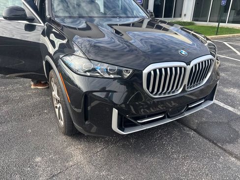 Used 2024 BMW X5 xDrive40i w/ Premium Package AWD/4WD image 7