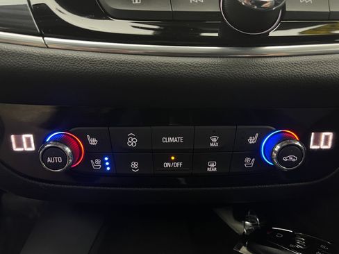 Used 2020 Buick Enclave Premium w/ Surround and Sites Package FWD image 30