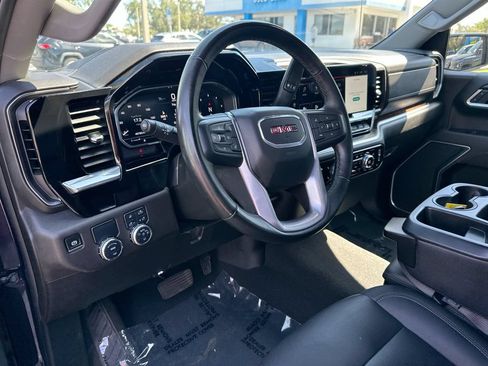 Used 2025 GMC Sierra 1500 SLT RWD image 9
