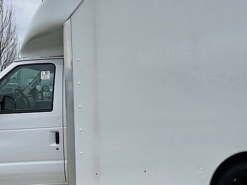 Used 2015 Ford E-350 and Econoline 350 Super Duty w/ Power Windows & Locks Group image 6