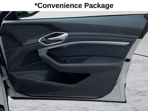 Used 2021 Audi e-tron Premium w/ Convenience Plus Package image 26