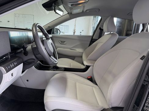 Used 2025 Hyundai Kona SEL image 27