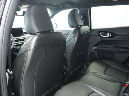 New 2026 Jeep Compass Latitude image 24