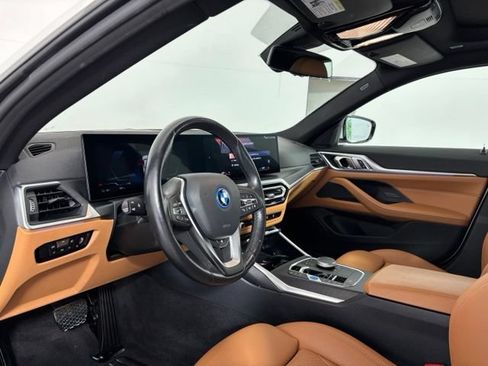 Used 2023 BMW i4 eDrive35 w/ Premium Package RWD image 8