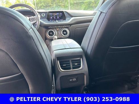 Used 2019 Chevrolet Blazer LT FWD image 19