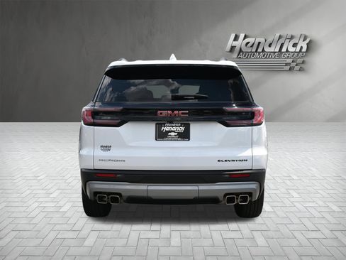 Used 2025 GMC Acadia Elevation FWD image 9