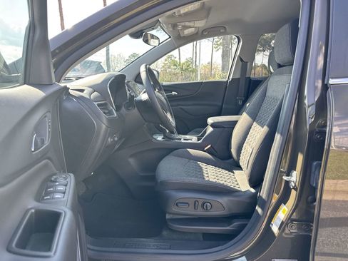 Used 2024 Chevrolet Equinox LT image 16