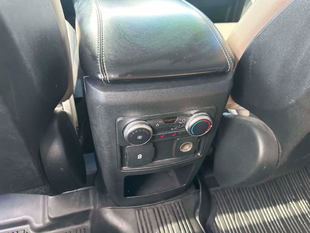 Used 2020 Ford Explorer XLT w/ Equipment Group 202A AWD/4WD image 13