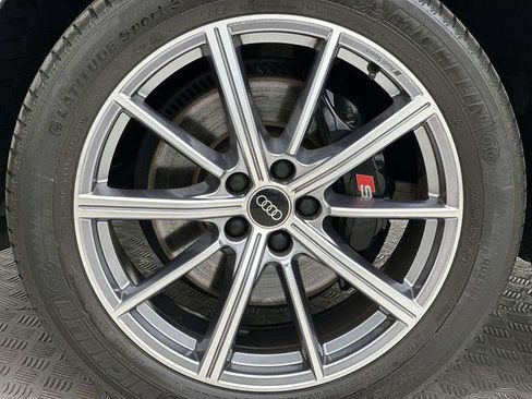 Certified 2023 Audi SQ5 Premium Plus w/ Premium Plus Package AWD/4WD image 10