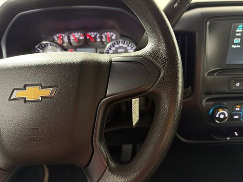 Used 2018 Chevrolet Silverado 1500 Custom w/ Custom Convenience Package RWD image 27